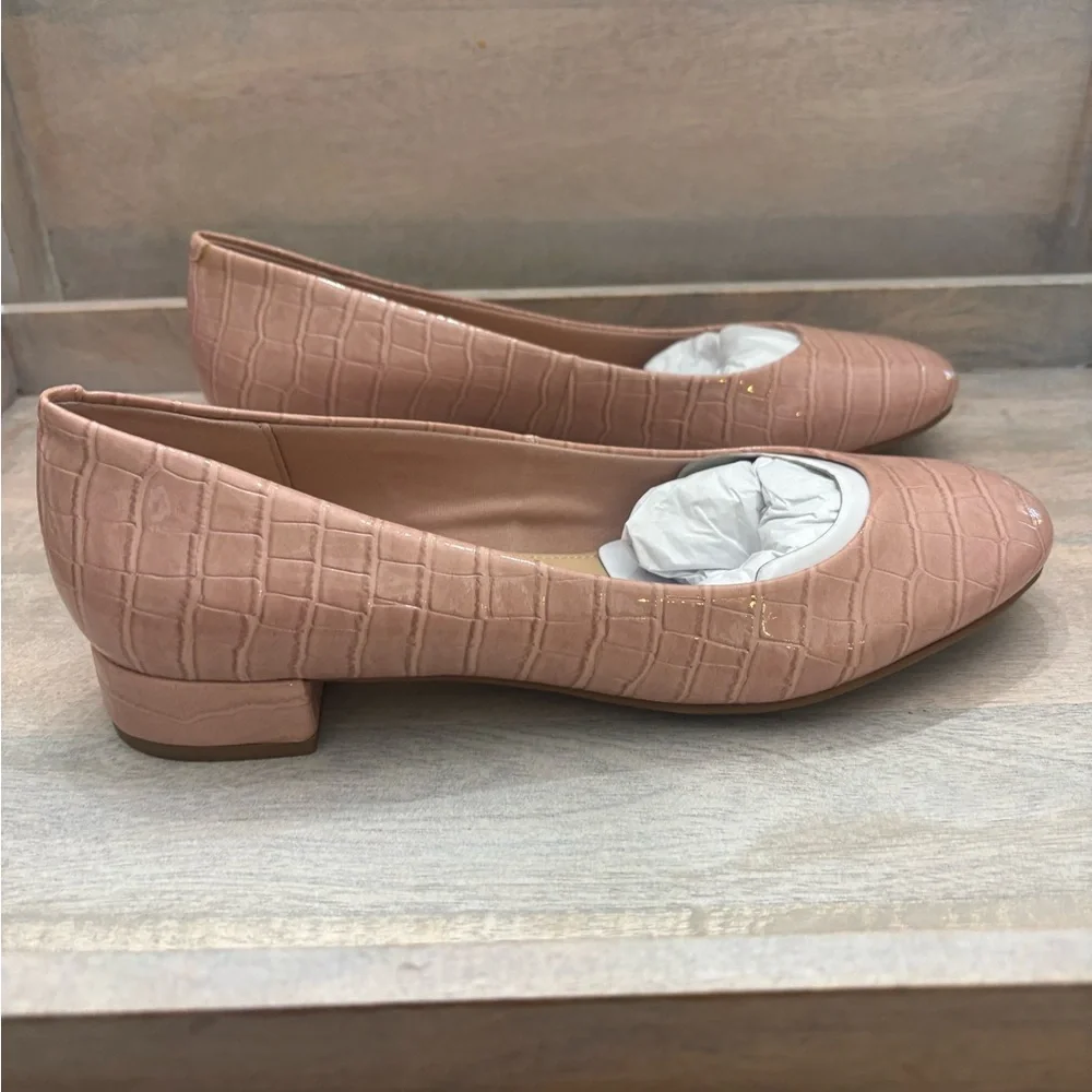 Easy spirit Crocodile-Embossed Pink ball Low Heel Dress Shoes Sz‎ 10m new